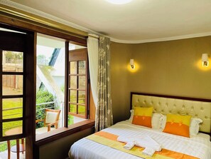 Classic Cottage, Garden View | Free WiFi, bed sheets