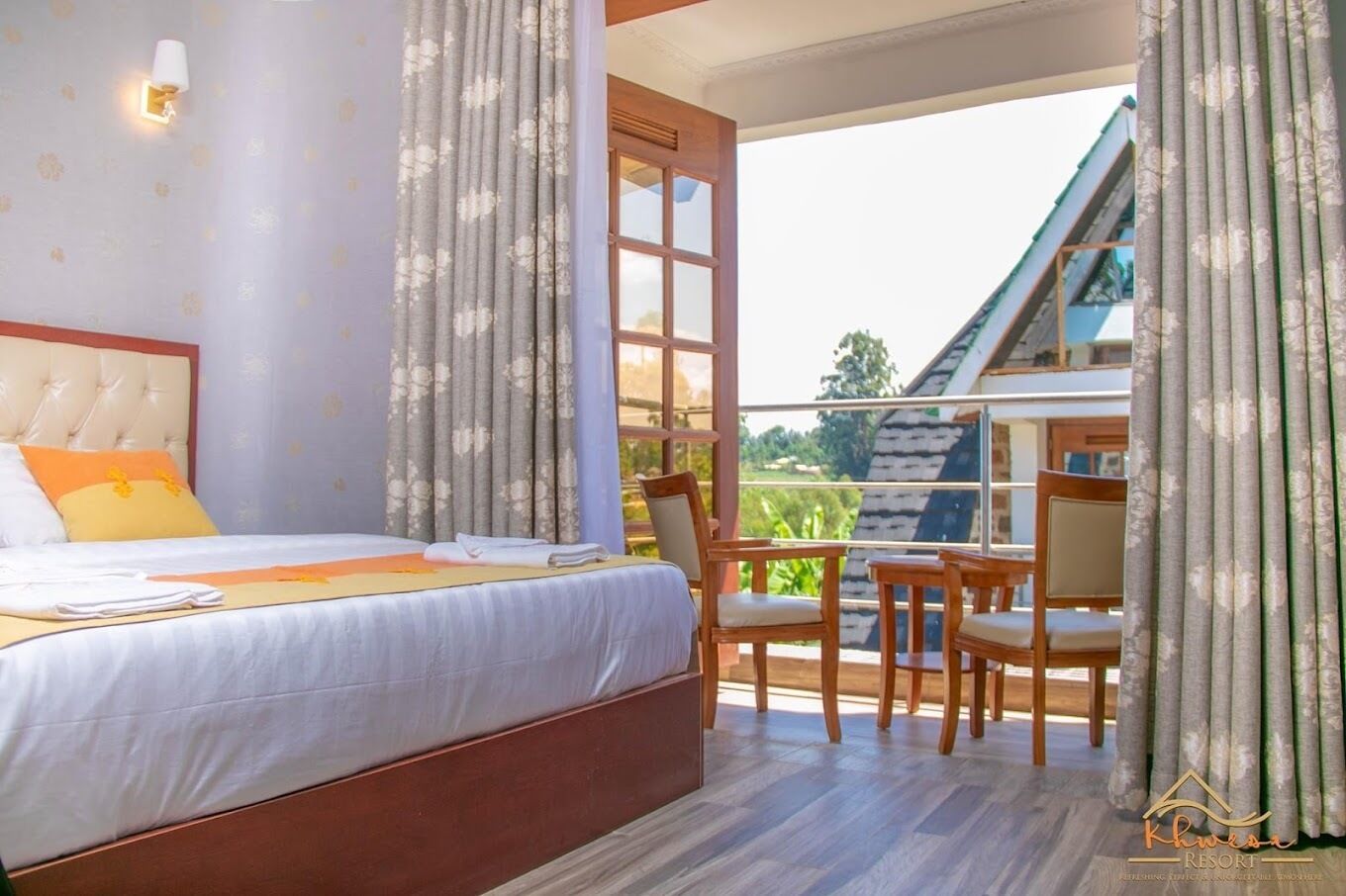 Stuga Classic - utsikt mot trädgården | Gratis wi-fi och sängkläder