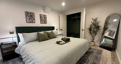 Modern Huntington Retreat – Walk to Village, Dine & Shops + Train to NYC