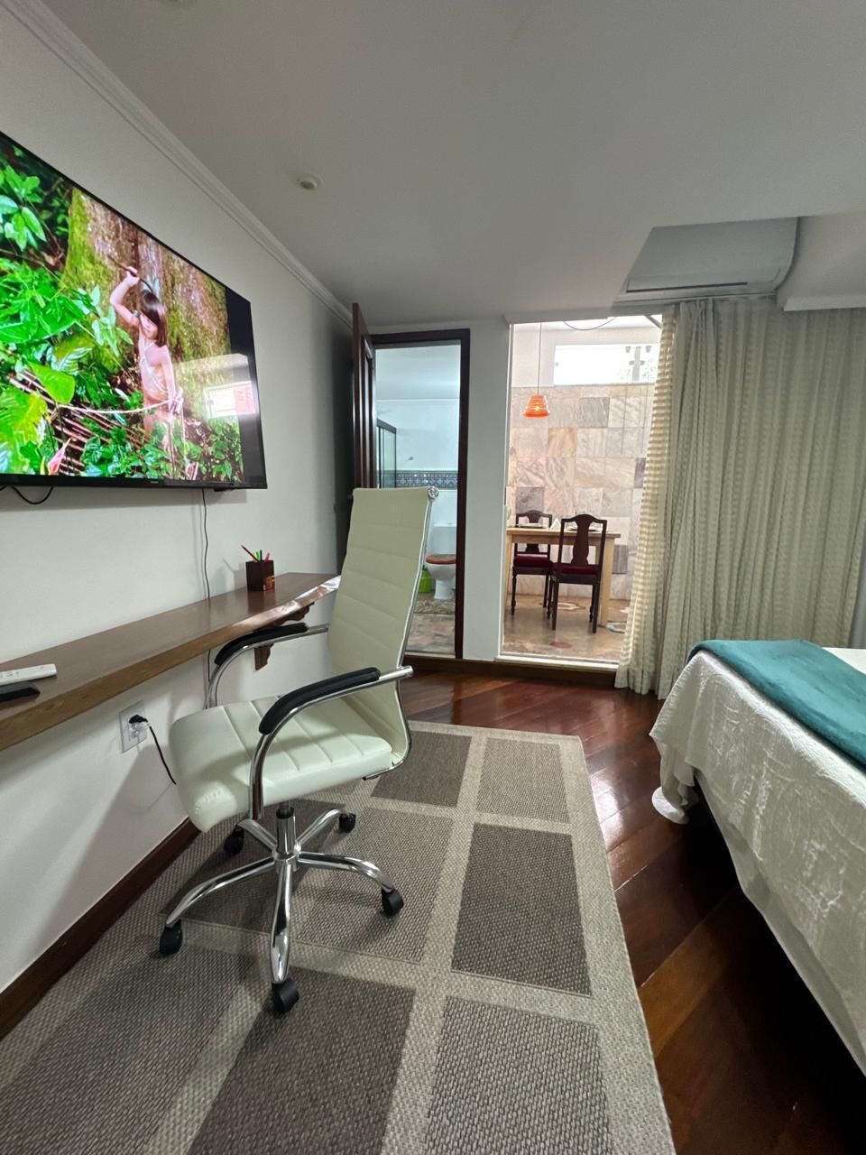 1 Schlafzimmer, Bügeleisen/Bügelbrett, Bettwäsche