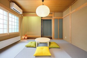 บ้านคอมฟอร์ท, 4 ห้องนอน, ปลอดบุหรี่ | ผ้าม่านกันแสง, เตารีด/โต๊ะรีดผ้า, Wi-Fi ฟรี