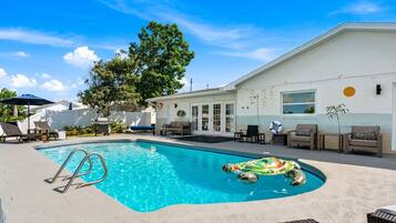 House (3 Bedrooms) | Front of property