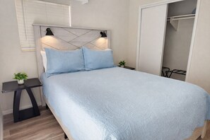 3 bedrooms, iron/ironing board, travel cot, free WiFi