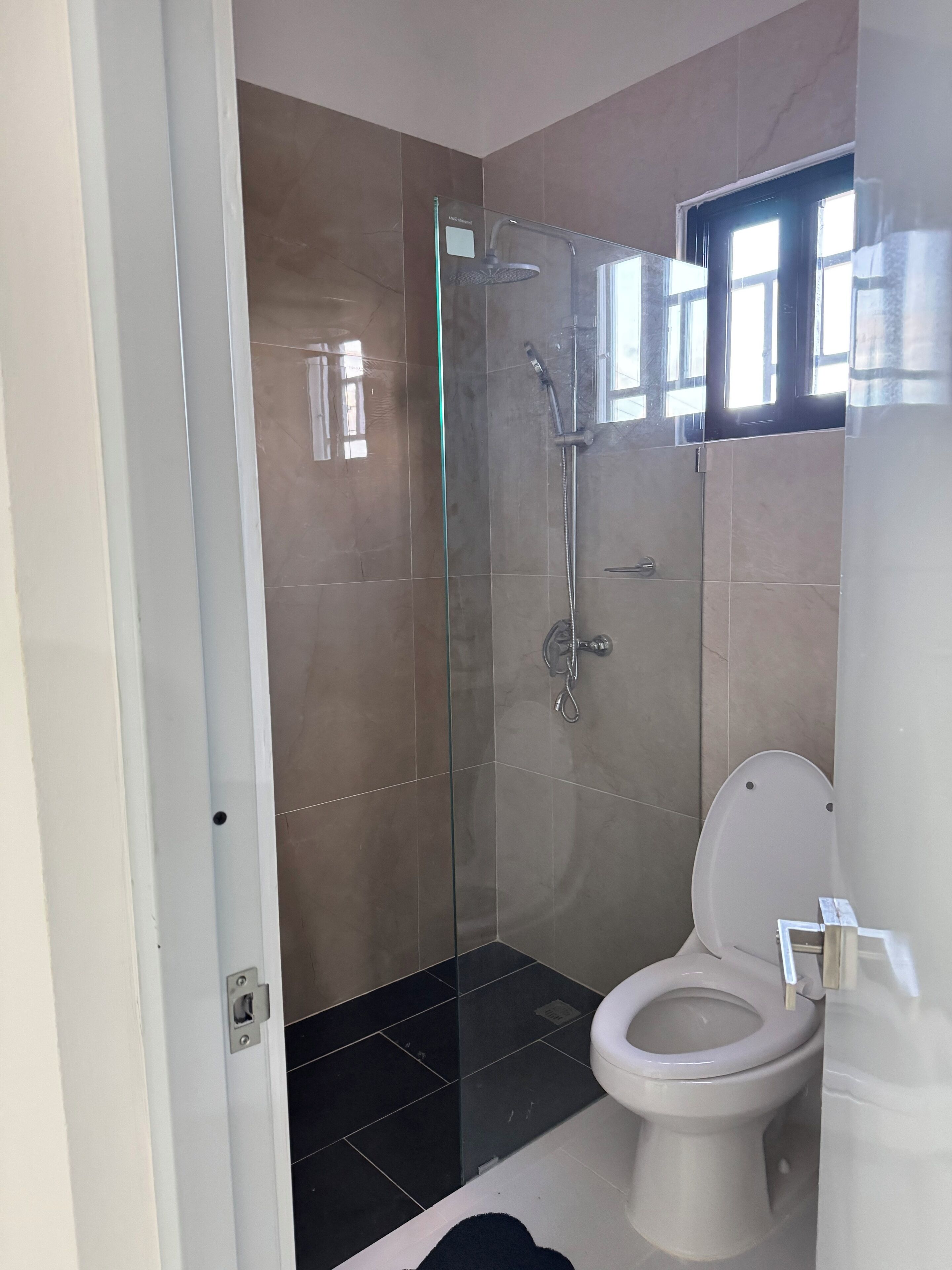 Comfort Apartment, Courtyard View | Bathroom | Shower, towels, soap, toilet paper