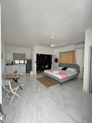 Comfort Apartment, Courtyard View | Laptop workspace, free WiFi - Nashaly Suite (Samana)