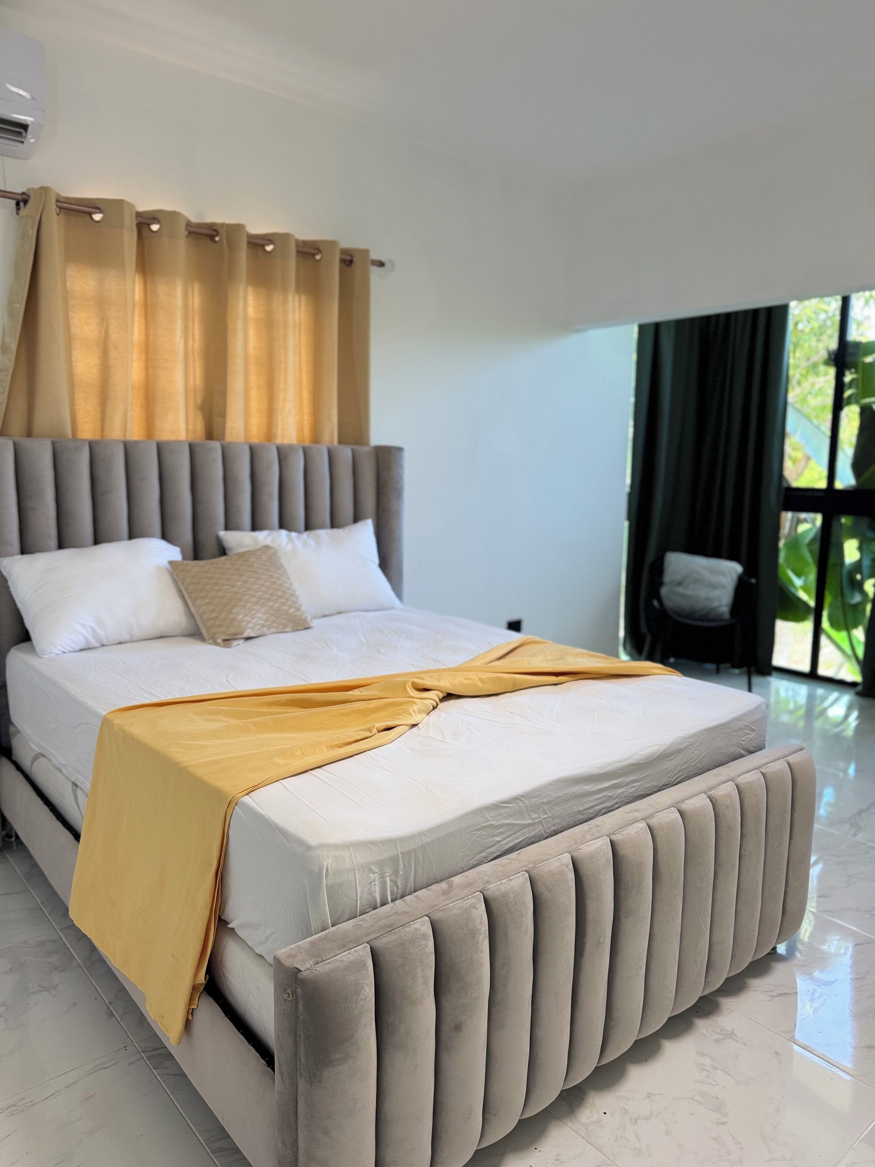 Ruang kerja ramah laptop dan Wi-Fi gratis