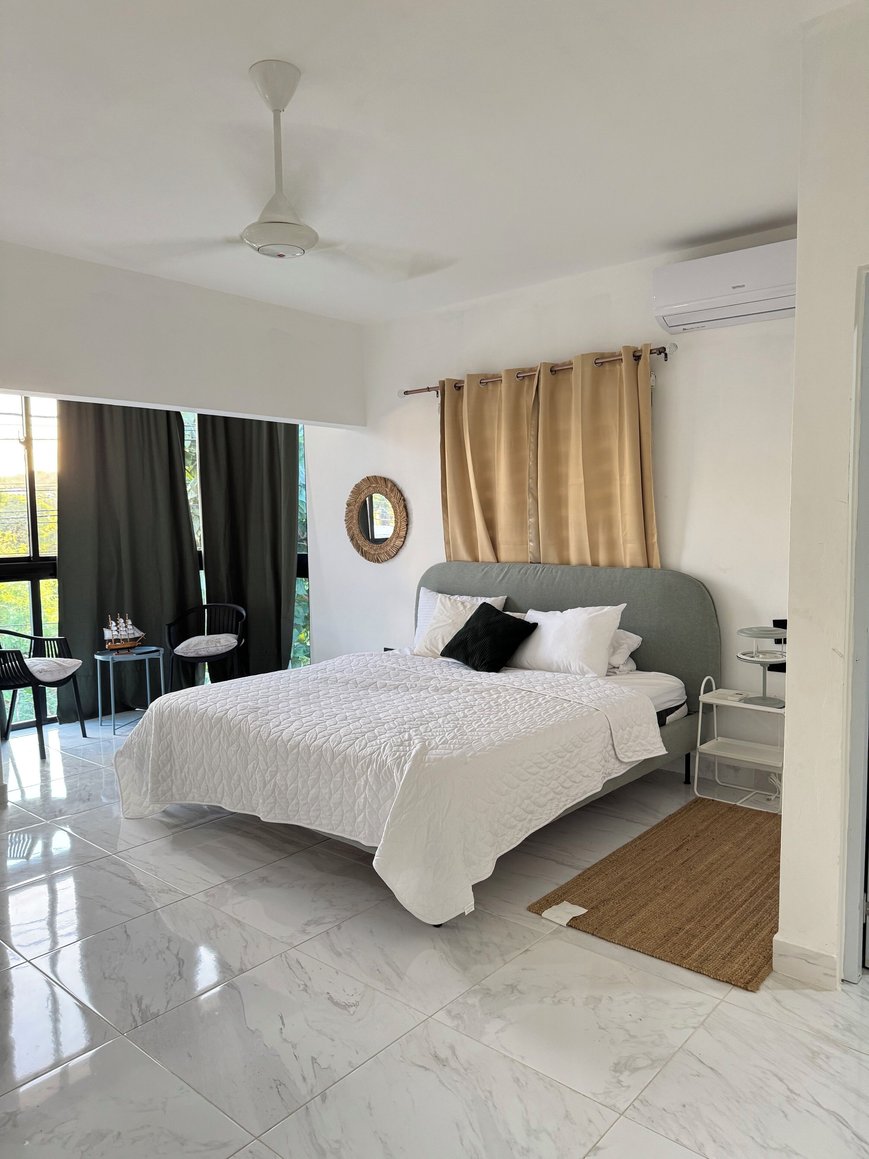 Apartemen Comfort, pemandangan halaman | Ruang kerja ramah laptop dan Wi-Fi gratis