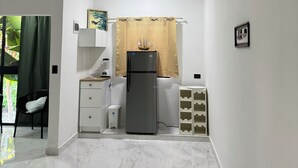 مستلزمات طهي/أطباق/أوعية