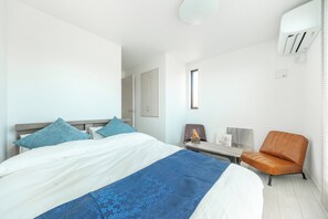 3 bedrooms, iron/ironing board, Internet, bed sheets