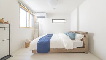 3 室のベッドルーム、アイロン / アイロン台、インターネット、ベッドシーツ