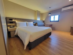 Desk, free WiFi, bed sheets