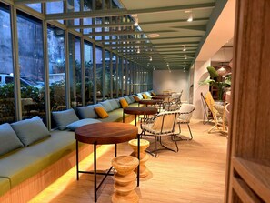 Lobby sitting area - Via Hotel Zhongli (Taoyuan City)
