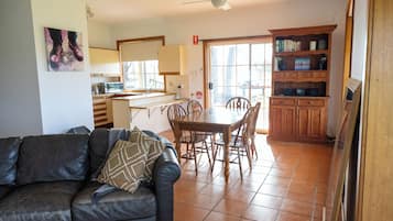 Cottage, Garden View | Dining room
