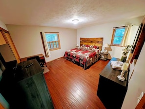 3 chambres, fer et planche à repasser, lit parapluie, Wi-Fi gratuit