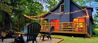 3 minutes to Bryce Resort: Cozy cabin w/Hot Tub, dog friendly!