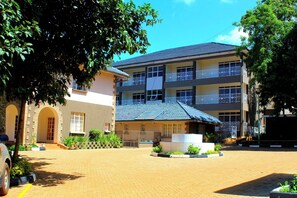 Exterior - Jopedwin Rehema House (Kitale)