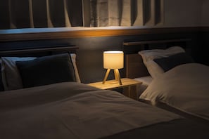 Bügeleisen/Bügelbrett, kostenloses WLAN, Bettwäsche