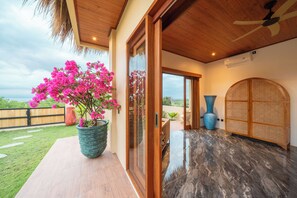 Blackout drapes, free WiFi - Villa Soleil Lembongan  (Lembongan Island)