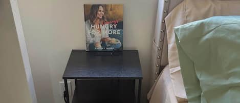 1 bedroom, iron/ironing board, WiFi