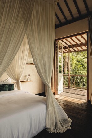 Minibar, in-room safe, individually furnished, desk - Magia De Uma (Kerobokan)