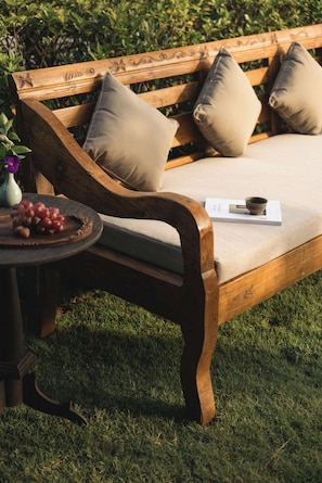 Premium Suite, Pool View | Minibar, in-room safe, individually furnished, desk