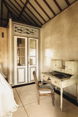 Minibar, in-room safe, individually furnished, desk