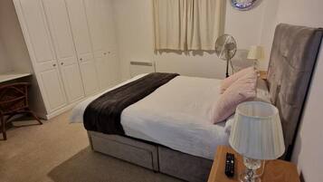 1 bedroom, iron/ironing board, WiFi, bed sheets