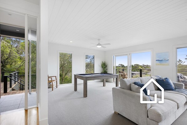 غرفة الألعاب