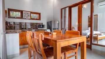 Villa, 1 habitación, piscina privada | Comedor