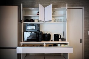 House | Private kitchen | Full-size fridge, microwave, stovetop, dishwasher