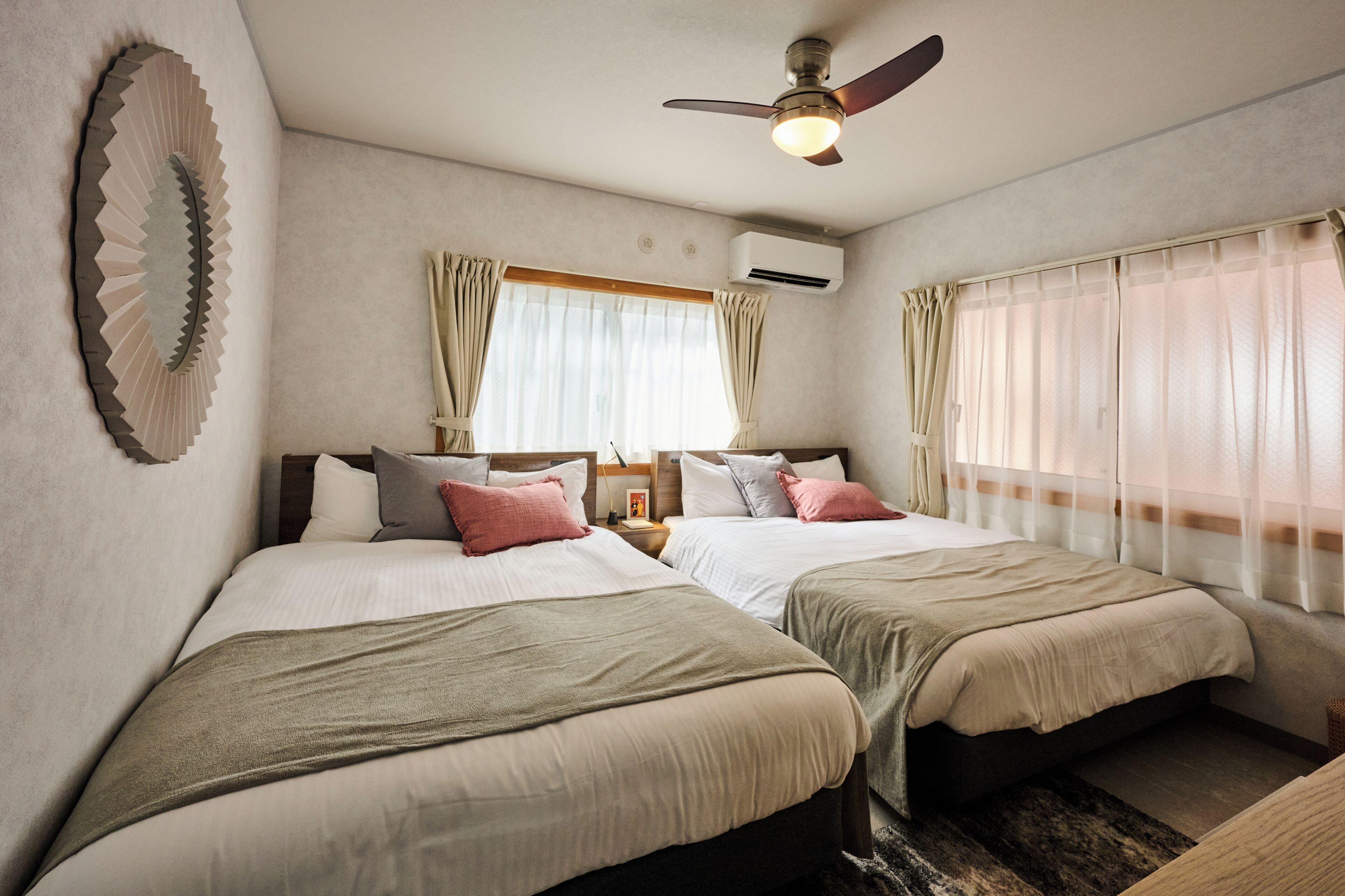 Wifi gratis y ropa de cama 