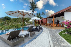 Outdoor pool - Bunut Bungalow (Penida Island)