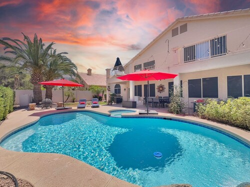 Remarkable 4 Bedroom Home on Golf Course - Pool, Fire Pit, Game Room, Views