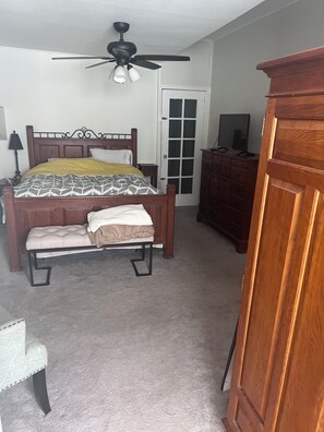 1 bedroom, iron/ironing board, WiFi, bed sheets