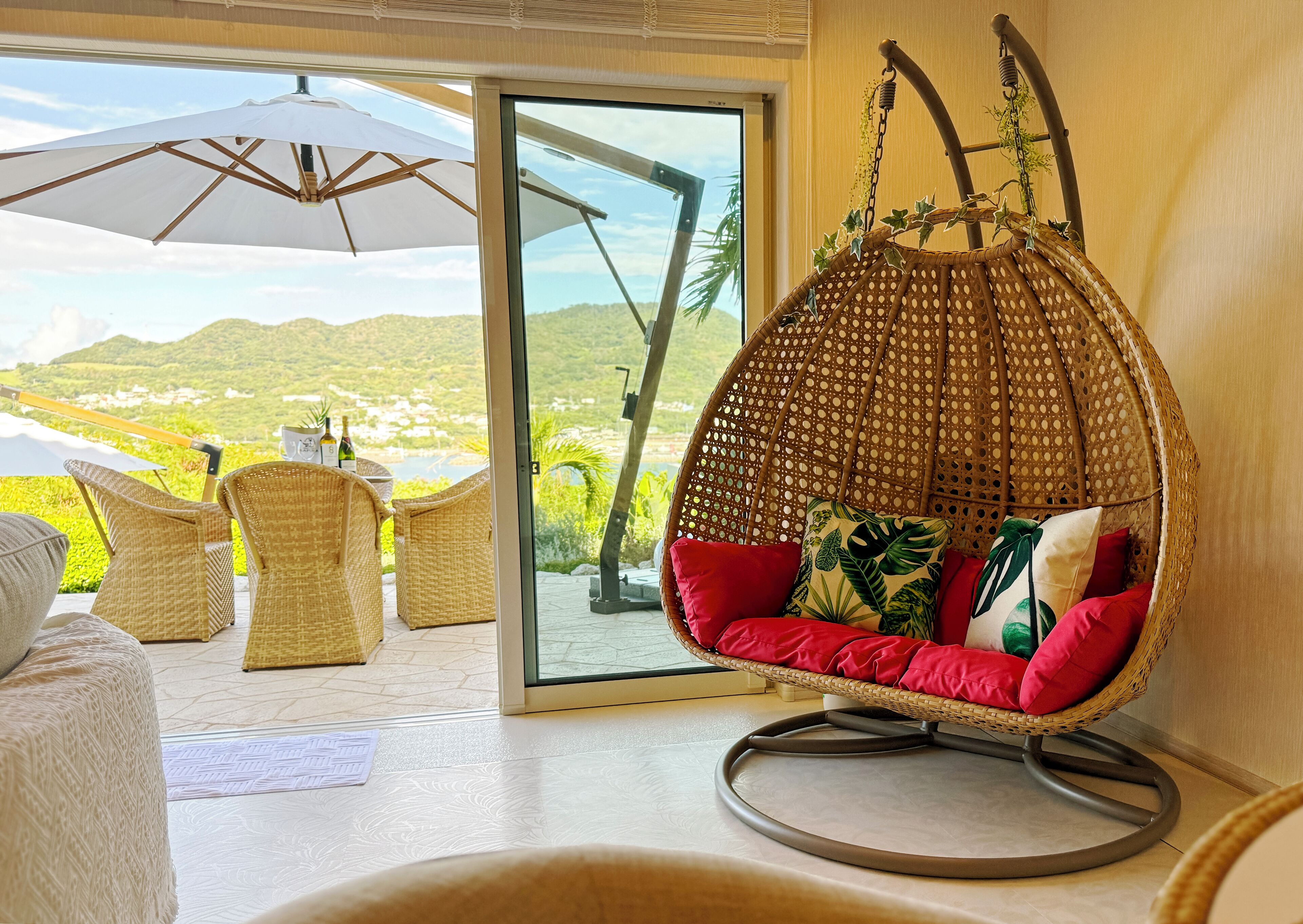 Villa Luxury, piscina privata, vista oceano | Una scrivania, postazione laptop, Wi-Fi gratuito, lenzuola