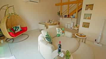 Luxury Villa, Private Pool, Ocean View | Desk, laptop workspace, free WiFi, bed sheets