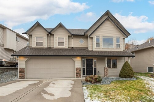 Black Mountain Apartment. Close to Big White Ski Hill and Kelowna attractions!