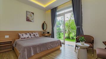 Cortinas blackout, tabla de planchar con plancha y wifi gratis