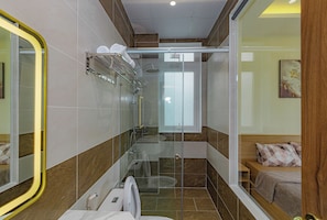 Deluxe Double Room, Balcony, Courtyard View | Blackout drapes, iron/ironing board, free WiFi