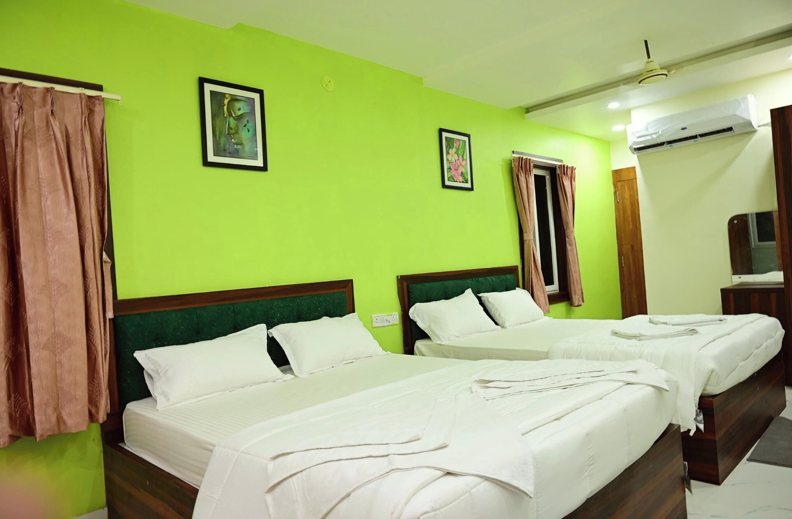 Habitación familiar doble, Aire acondicionado | Ropa de cama hipoalergénica, escritorio, sistema de insonorización