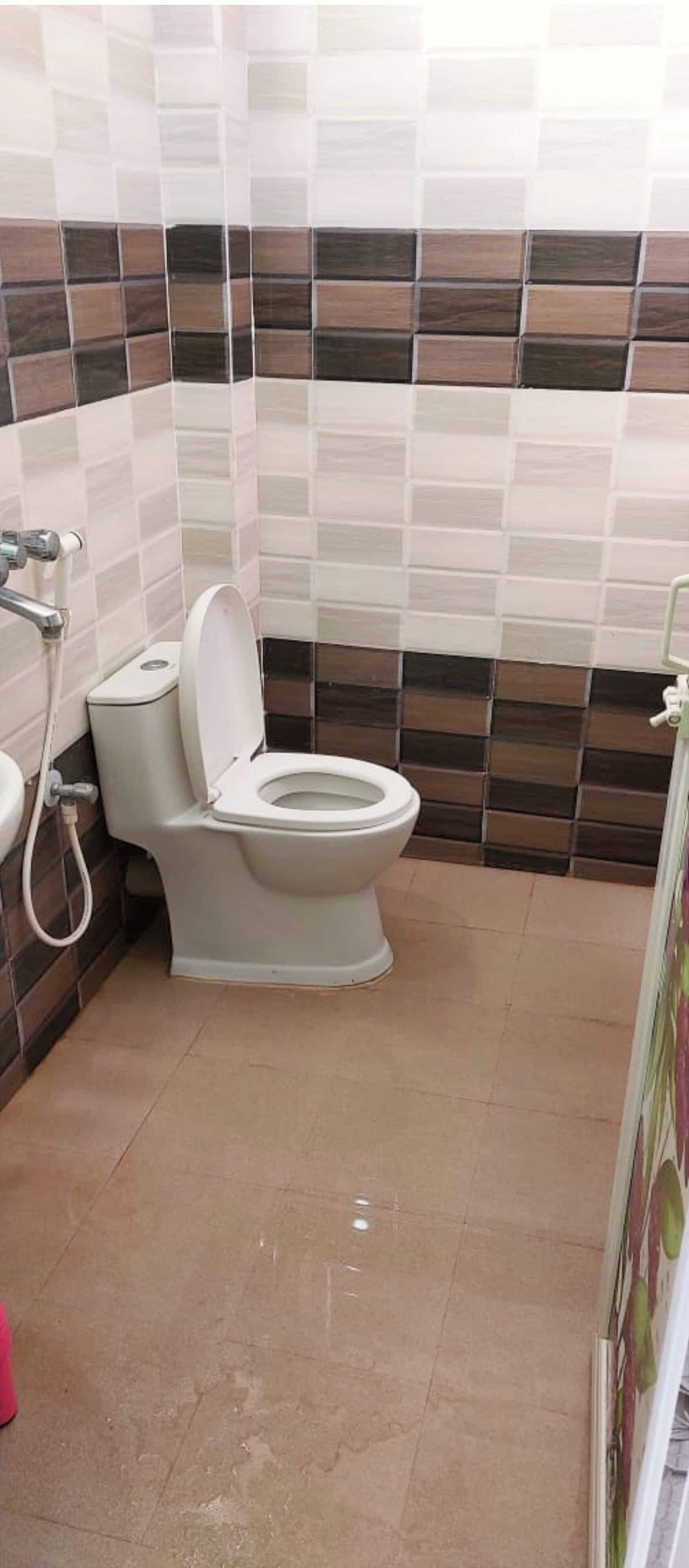 シャワー、レインフォールシャワー、スリッパ、タオル