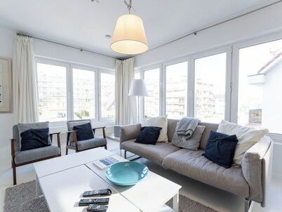 Blanc Rivage with garage by Interhome