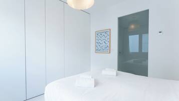 2 bedrooms, internet