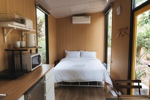 Room - Pinelight Retreat 2 (松間有光 2) (Nanzhuang Township)