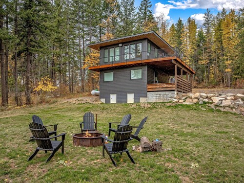 The Tower Retreat | Private Hot Tub & Stunning Monarch Mtn Views