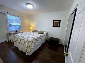 2 soverom, strykejern/-brett, wi-fi og sengetøy