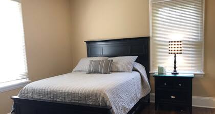 Cozy and convenient 4-bedroom, 4-bath home right in downtown State College!