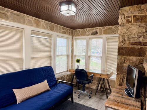 Cozy and convenient 4-bedroom, 4-bath home right in downtown State College!