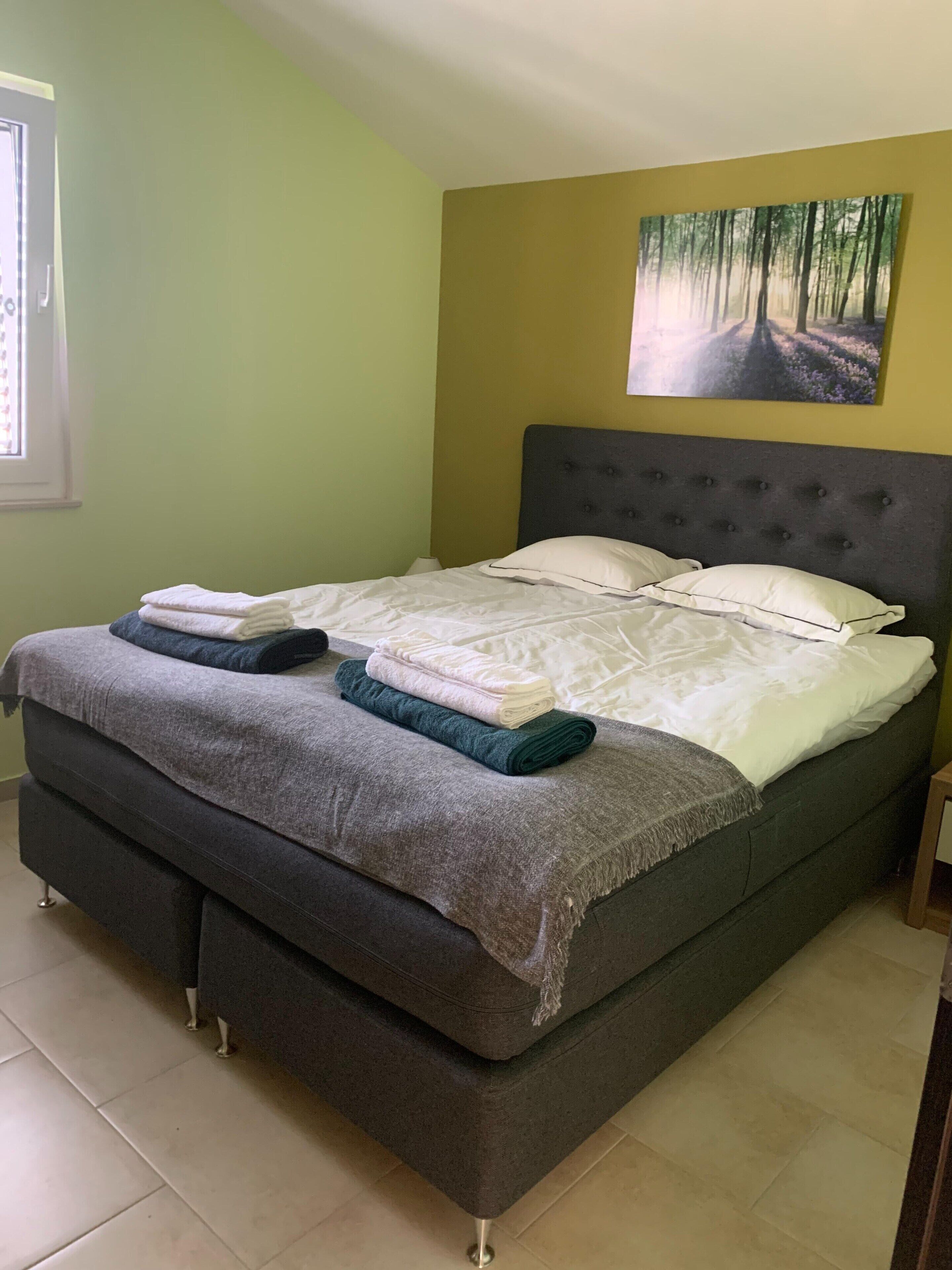 Classic Apartment, 2 Bedrooms | 2 bedrooms, individually furnished, bed sheets