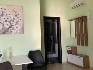 Comfort-Apartment, 2 Schlafzimmer | Wohnzimmer